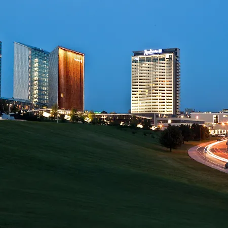 Готель Radisson Blu Lietuva 4*